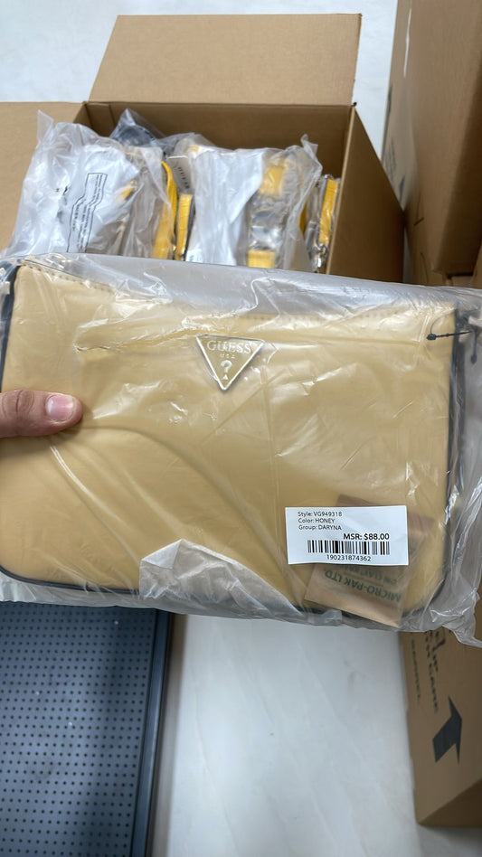 Guess Daryna Top Zip Shoulder Bag - Yellow