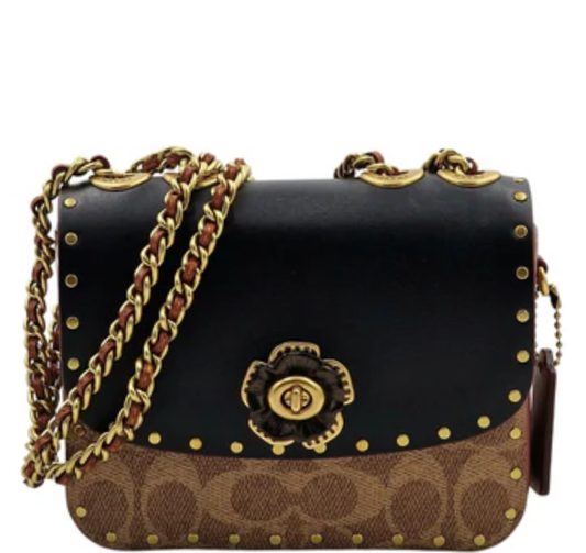 حقيبة كتف كوتش ماديسون مقاس 16 بوصة من القماش المميز مع المسامير - أسمر صدئ/أسود