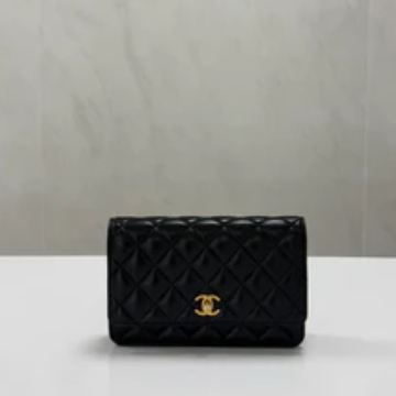 Chanel Wallet on Chain in Black Leather - PRE OWNED