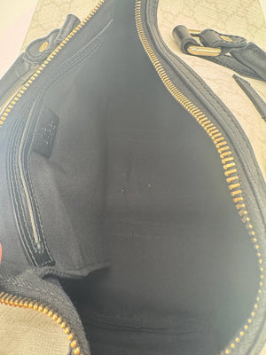Gucci Medium GG Supreme Joy Boston Bag White Black Trim Strap - www.unoo.com
