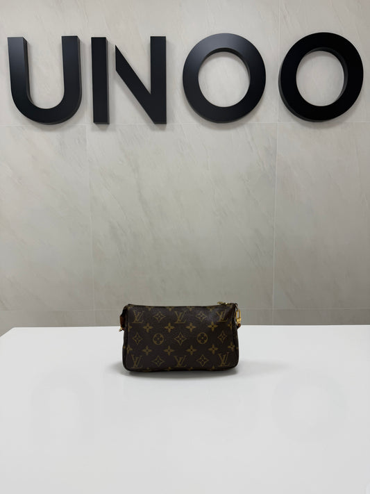 Louis Vuitton Monogram Canvas Pochette Accessories - PRE OWNED