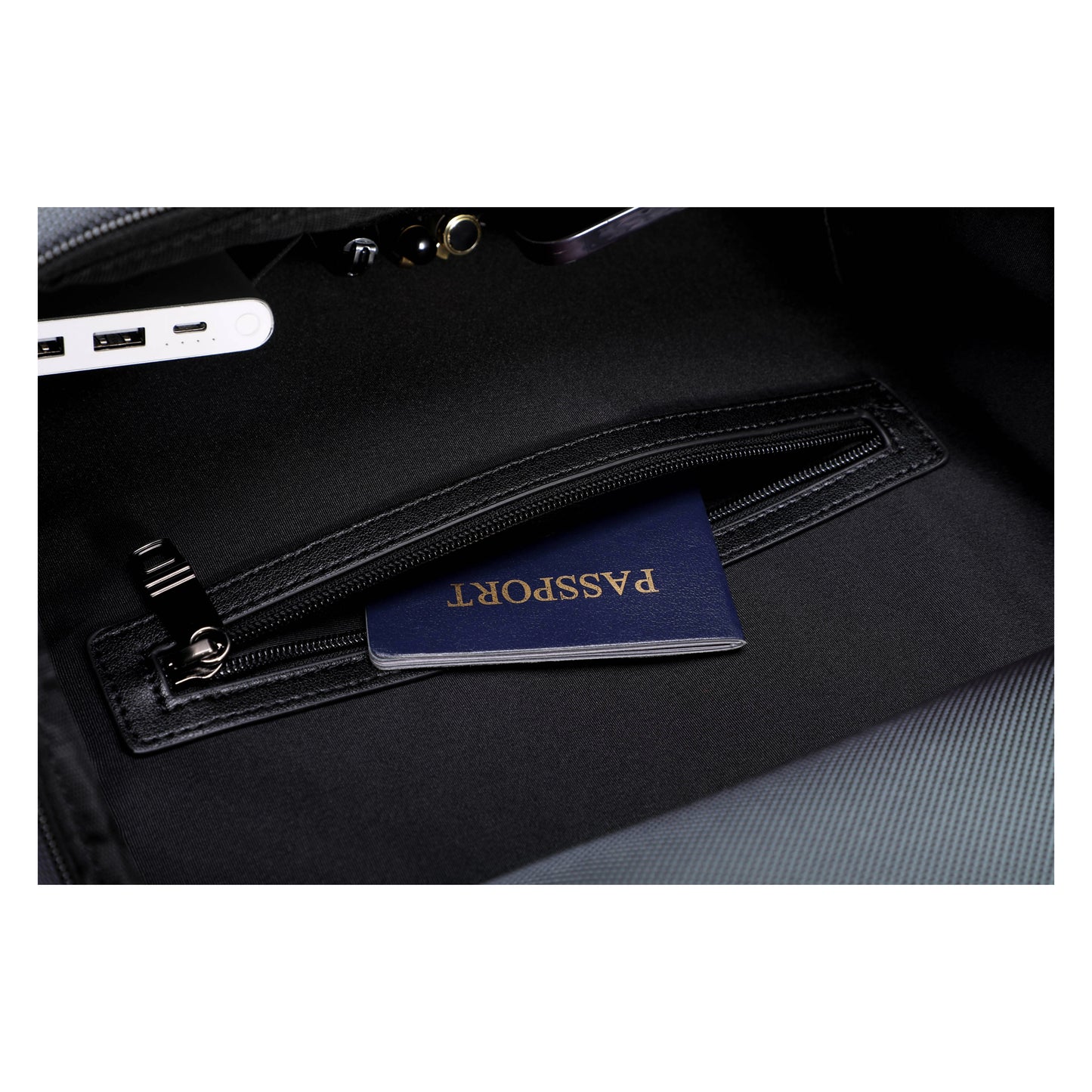 UNOO Ramsay Travel Backpack - Gray