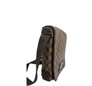 Louis Vuitton Brooklyn PM Damier Ebene Canvas Messenger Bag - www.unoo.com