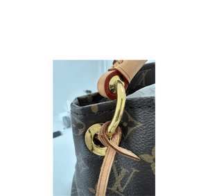 Louis Vuitton Artsy MM Monogram Canvas Hobo Shoulder Bag - www.unoo.com