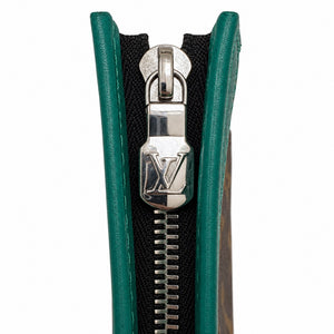 Louis Vuitton Pochette Voyage MM Borneo Green