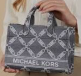 Michael Kors Gigi Small Messenger - Black Optic White