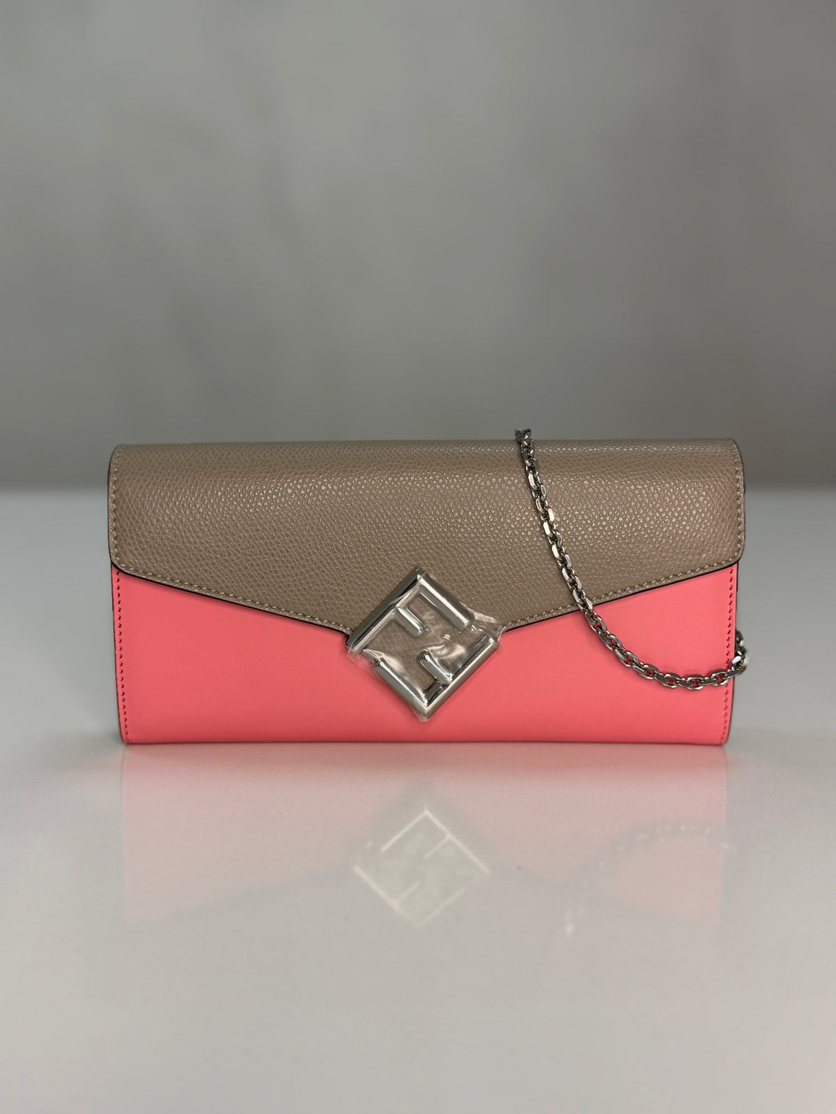 Fendi Continental Wallet – Pink Dalia/Tortora Leather (Pre-Owned)