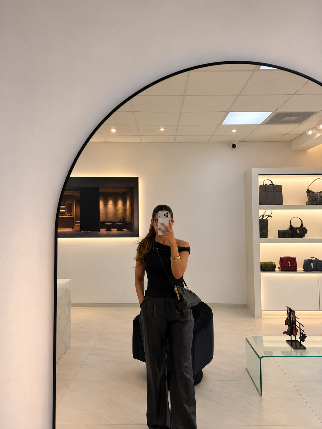 Fendi First Small Leather Clutch Bag Black – additional photo 13
