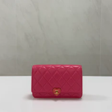 Chanel Matrasse Heart Chain Wallet Pink - PRE OWNED