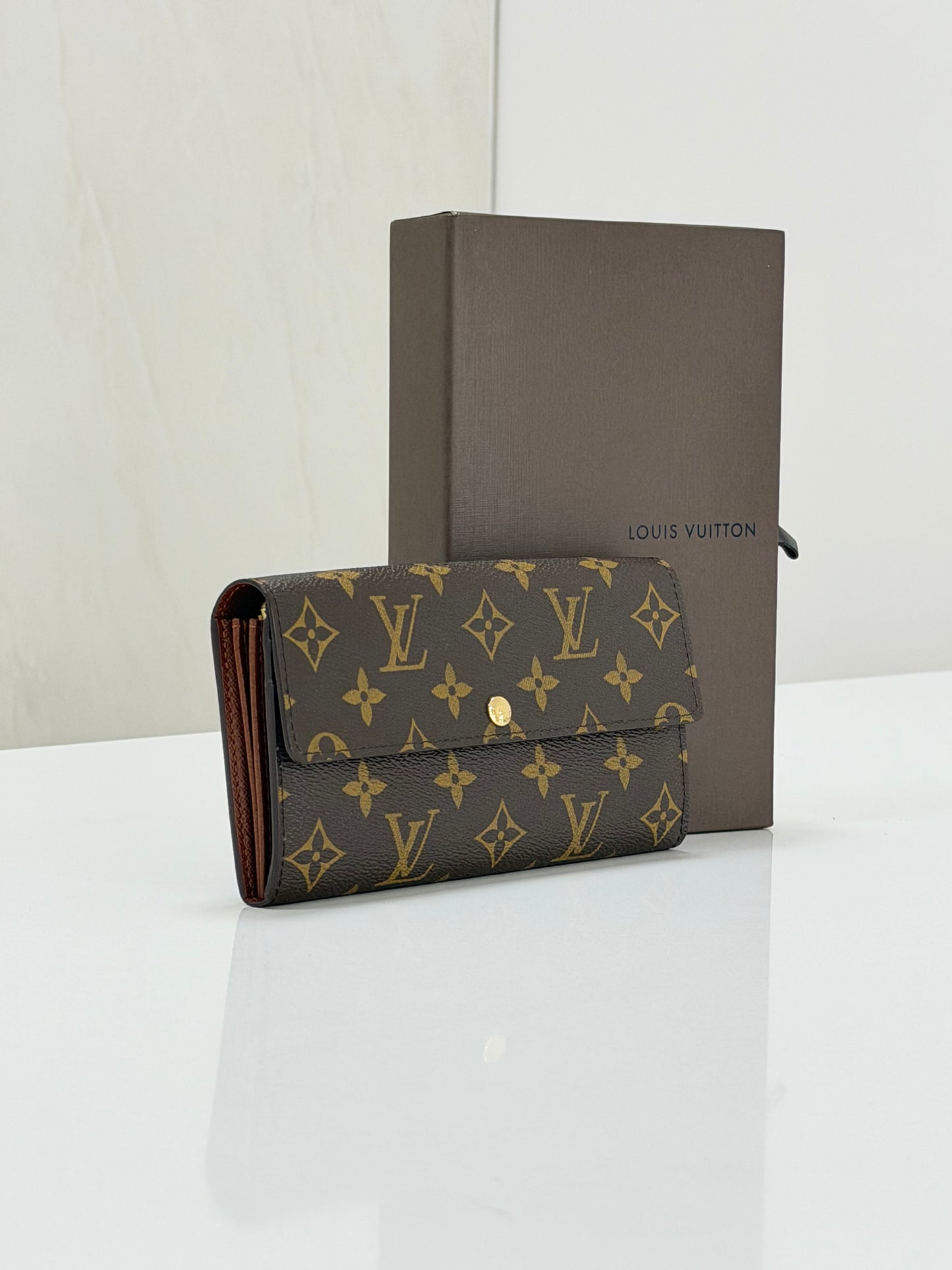 Louis Vuitton Monogram Canvas Sarah Wallet - PRE OWNED