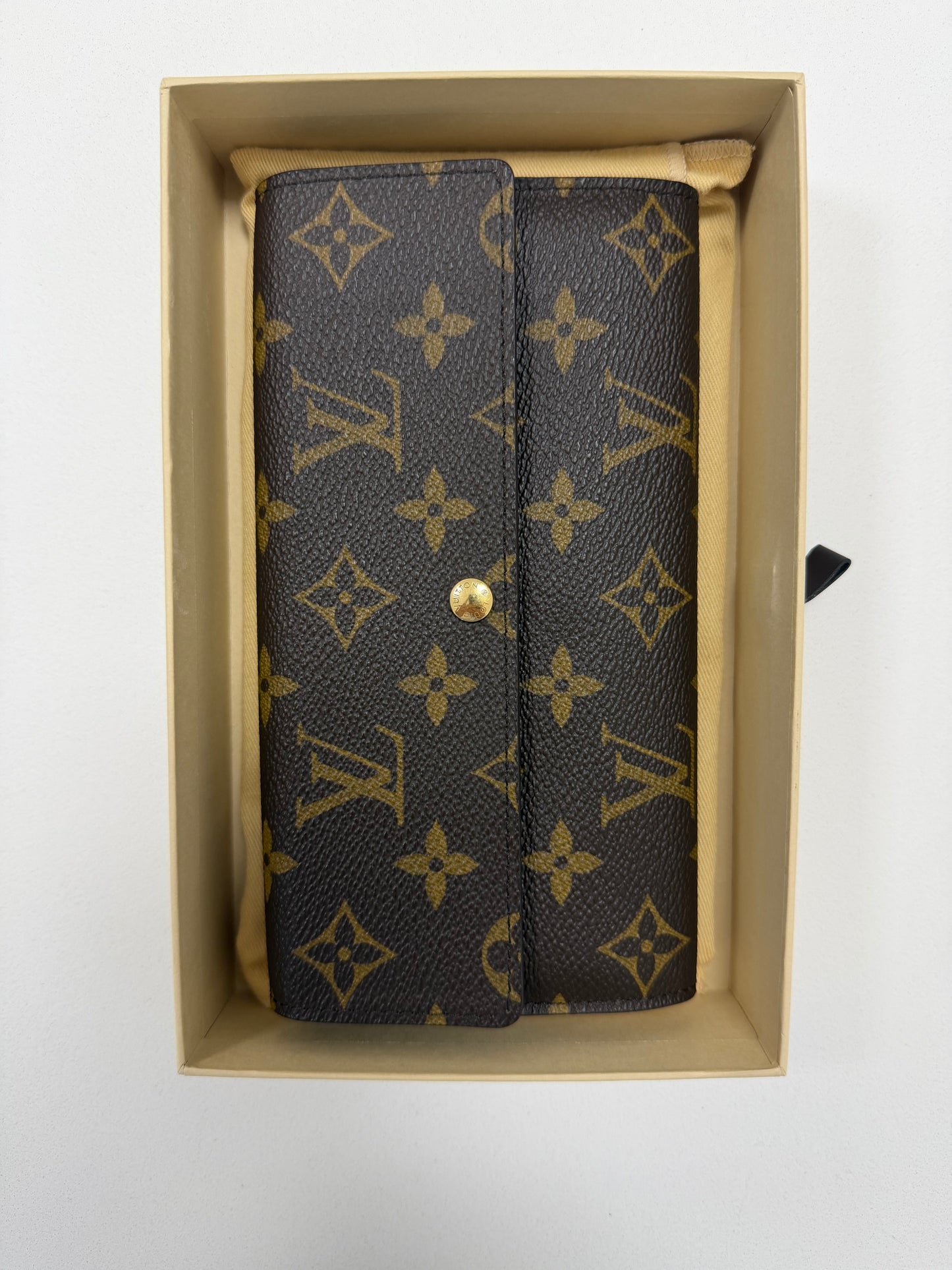 Louis Vuitton Monogram Canvas Sarah Wallet - PRE OWNED