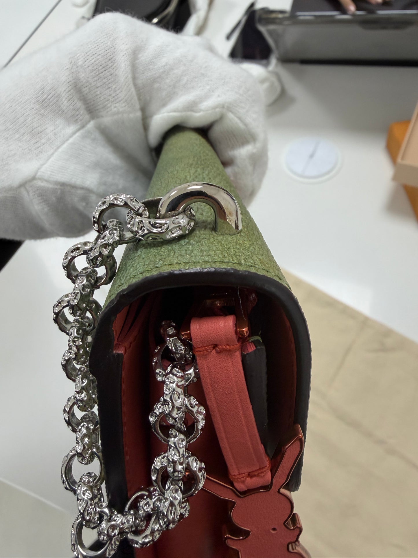 Louis Vuitton Chain Wallet Pouchette Mona Lisa - PRE OWNED