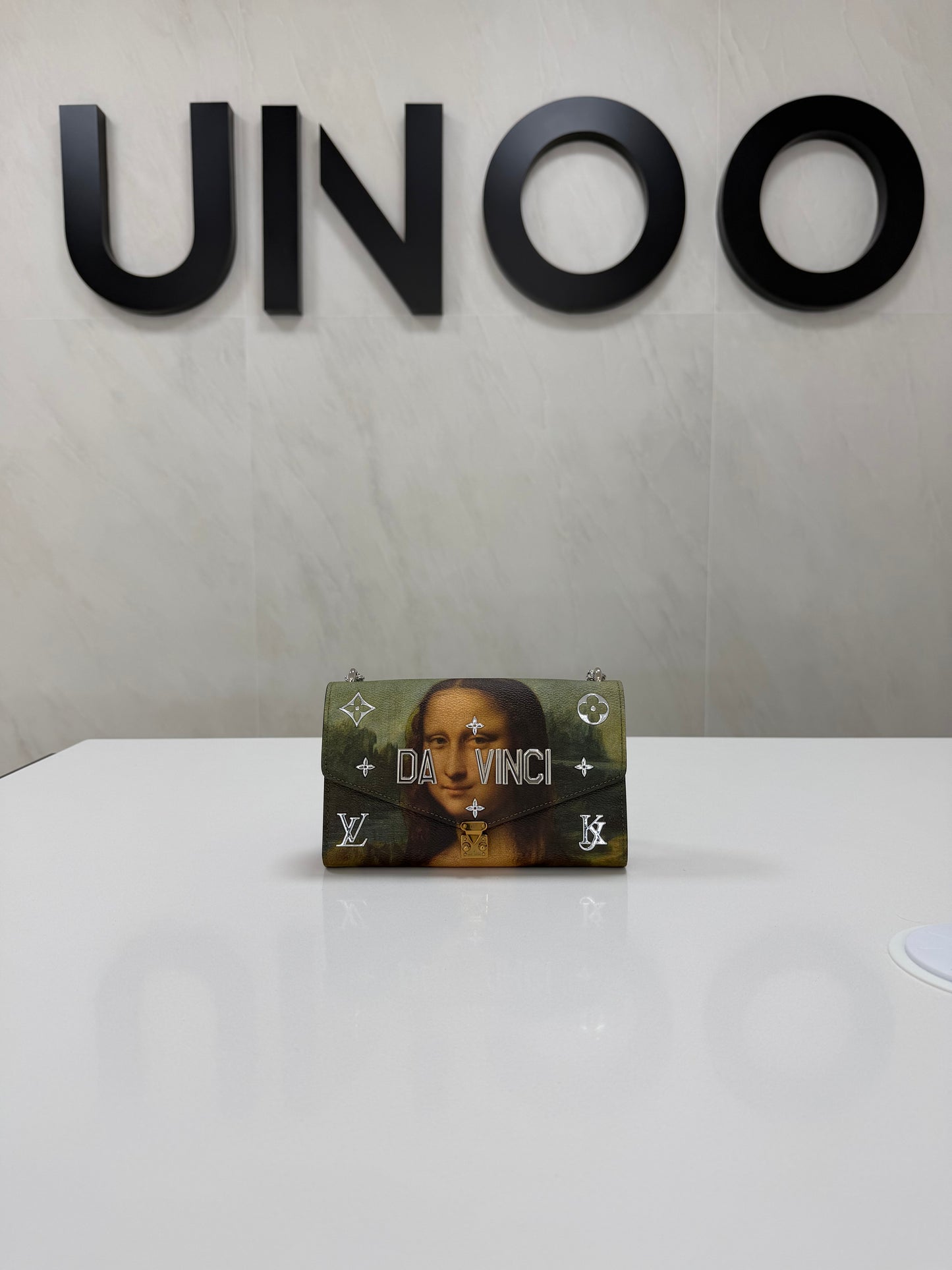 Louis Vuitton Chain Wallet Pouchette Mona Lisa - PRE OWNED