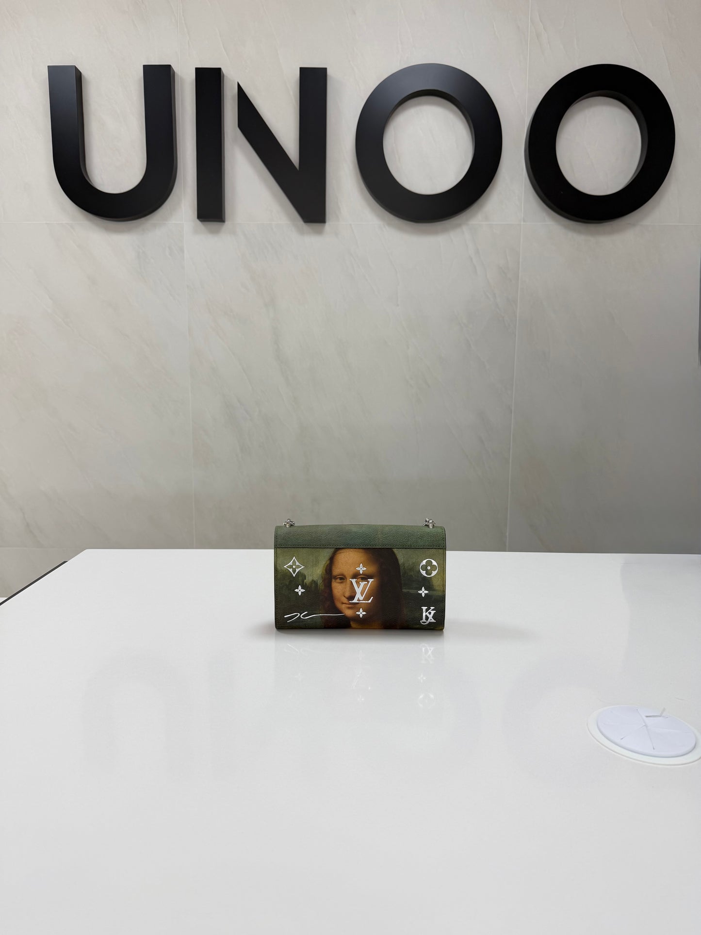 Louis Vuitton Chain Wallet Pouchette Mona Lisa - PRE OWNED