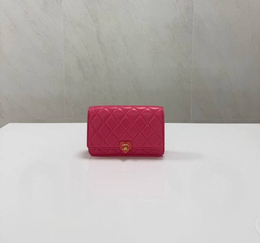 Chanel Matrasse Heart Chain Wallet Pink - PRE OWNED