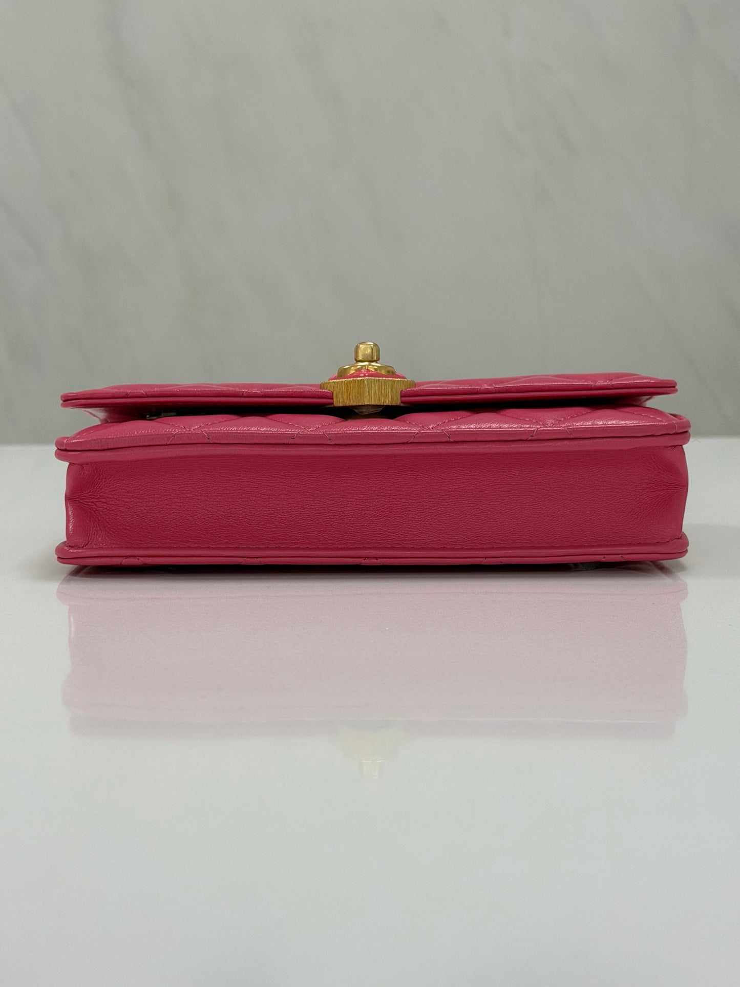 Chanel Matrasse Heart Chain Wallet Pink - PRE OWNED