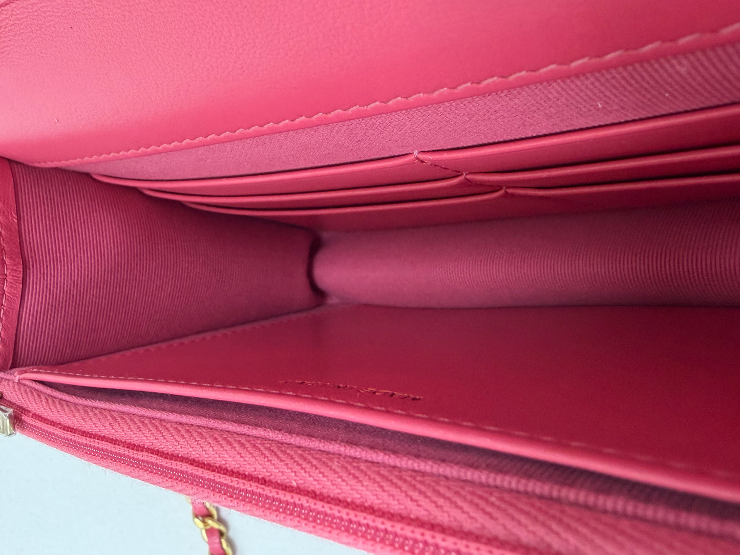 Chanel Matrasse Heart Chain Wallet Pink - PRE OWNED