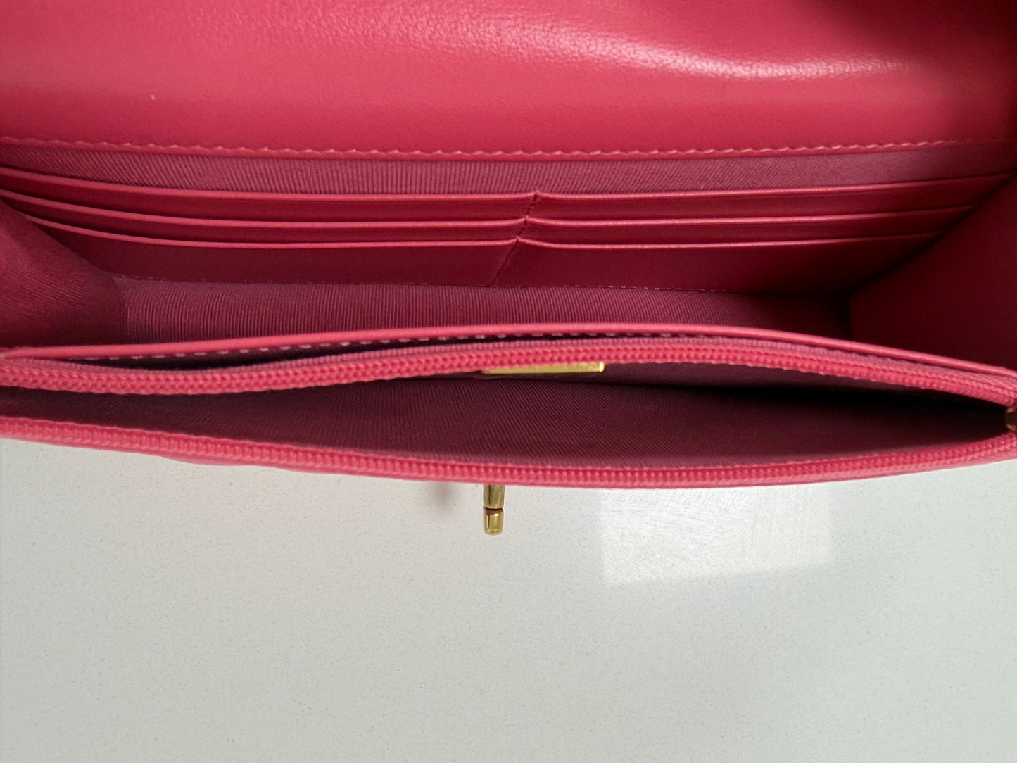 Chanel Matrasse Heart Chain Wallet Pink - PRE OWNED