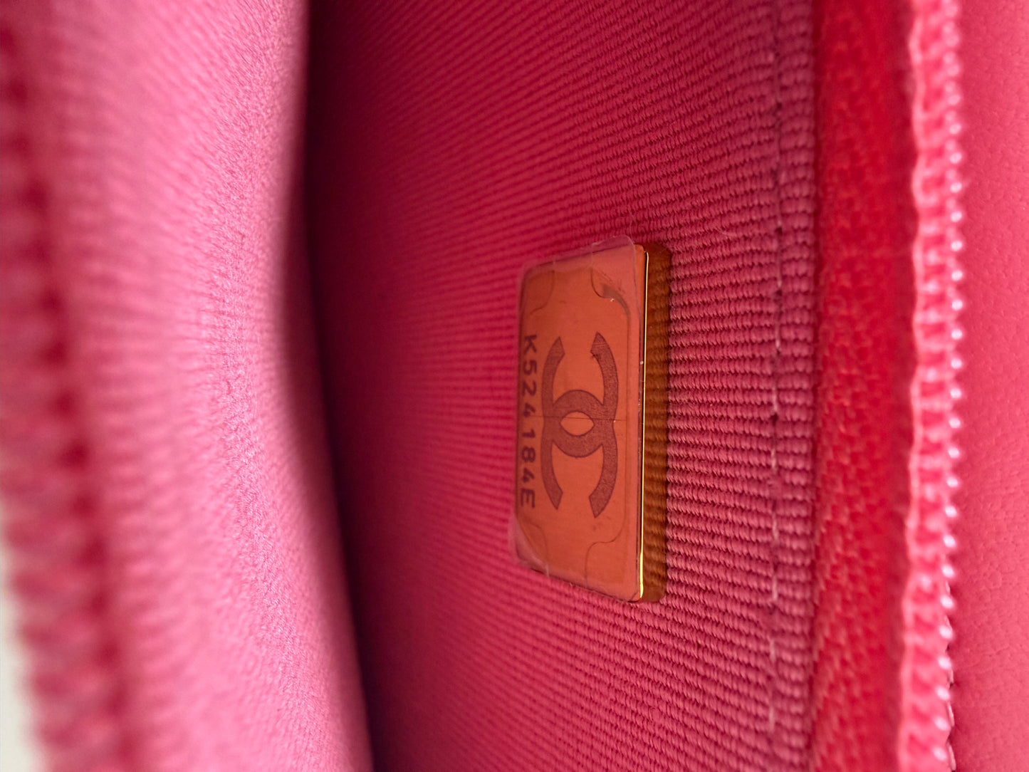 Chanel Matrasse Heart Chain Wallet Pink - PRE OWNED