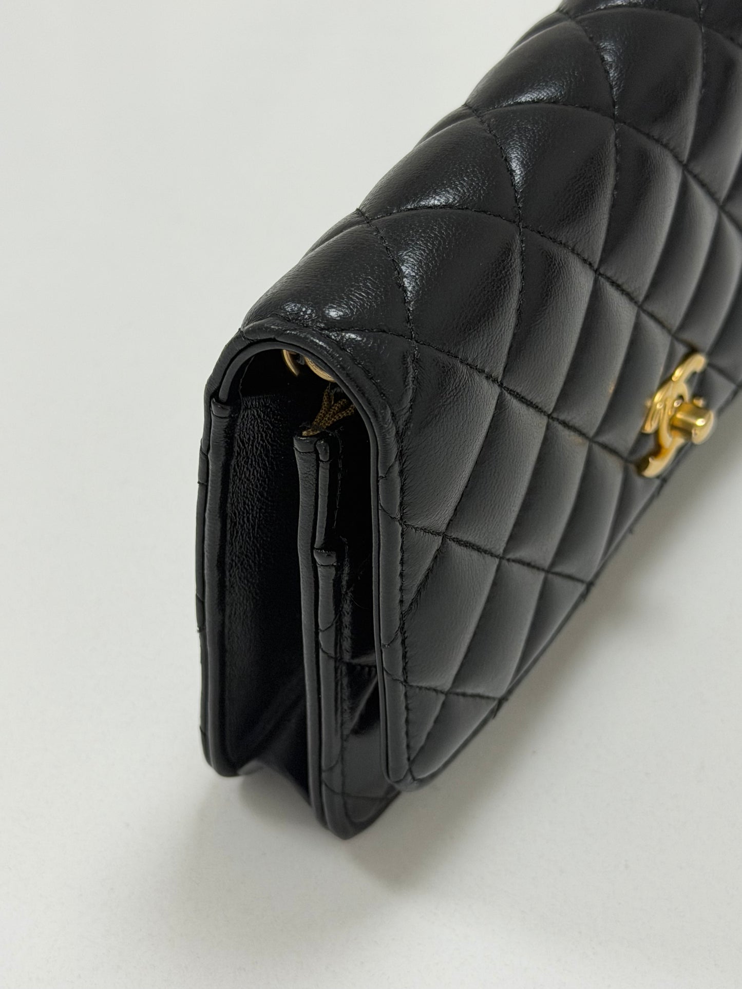 Chanel Wallet on Chain in Black Leather - PRE OWNED