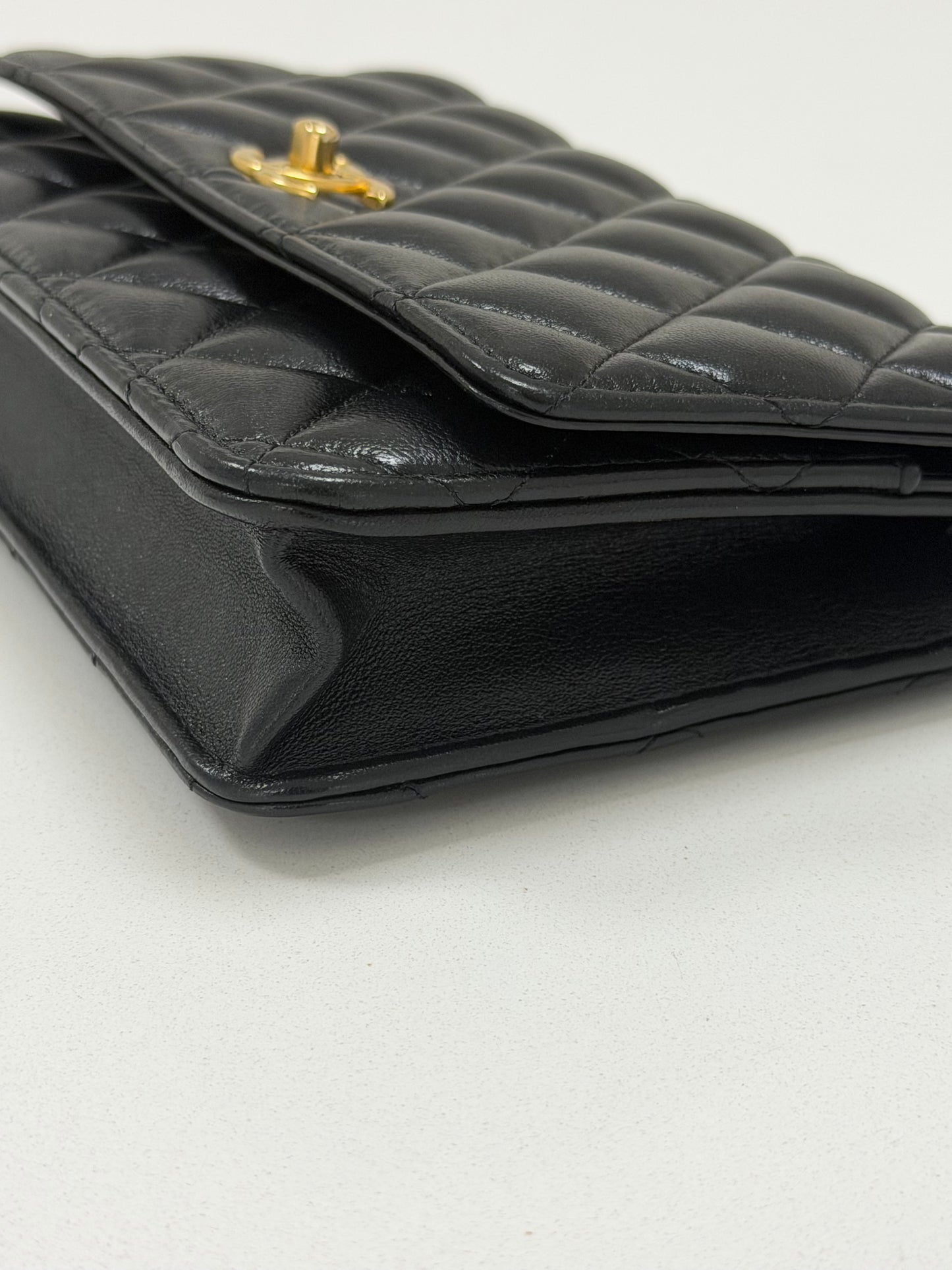 Chanel Wallet on Chain in Black Leather - PRE OWNED