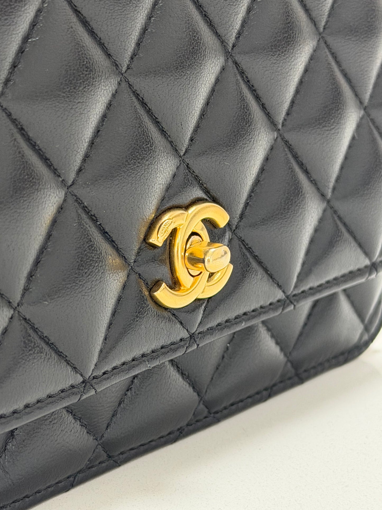 Chanel Wallet on Chain in Black Leather - PRE OWNED