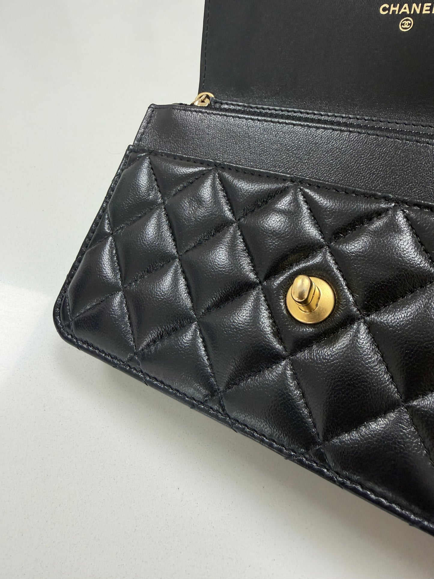 Chanel Wallet on Chain in Black Leather - PRE OWNED