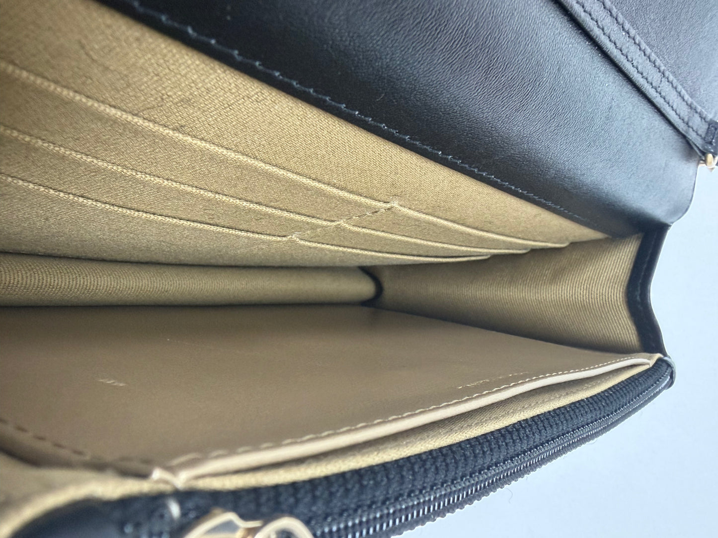 Chanel Wallet on Chain in Black Leather - PRE OWNED