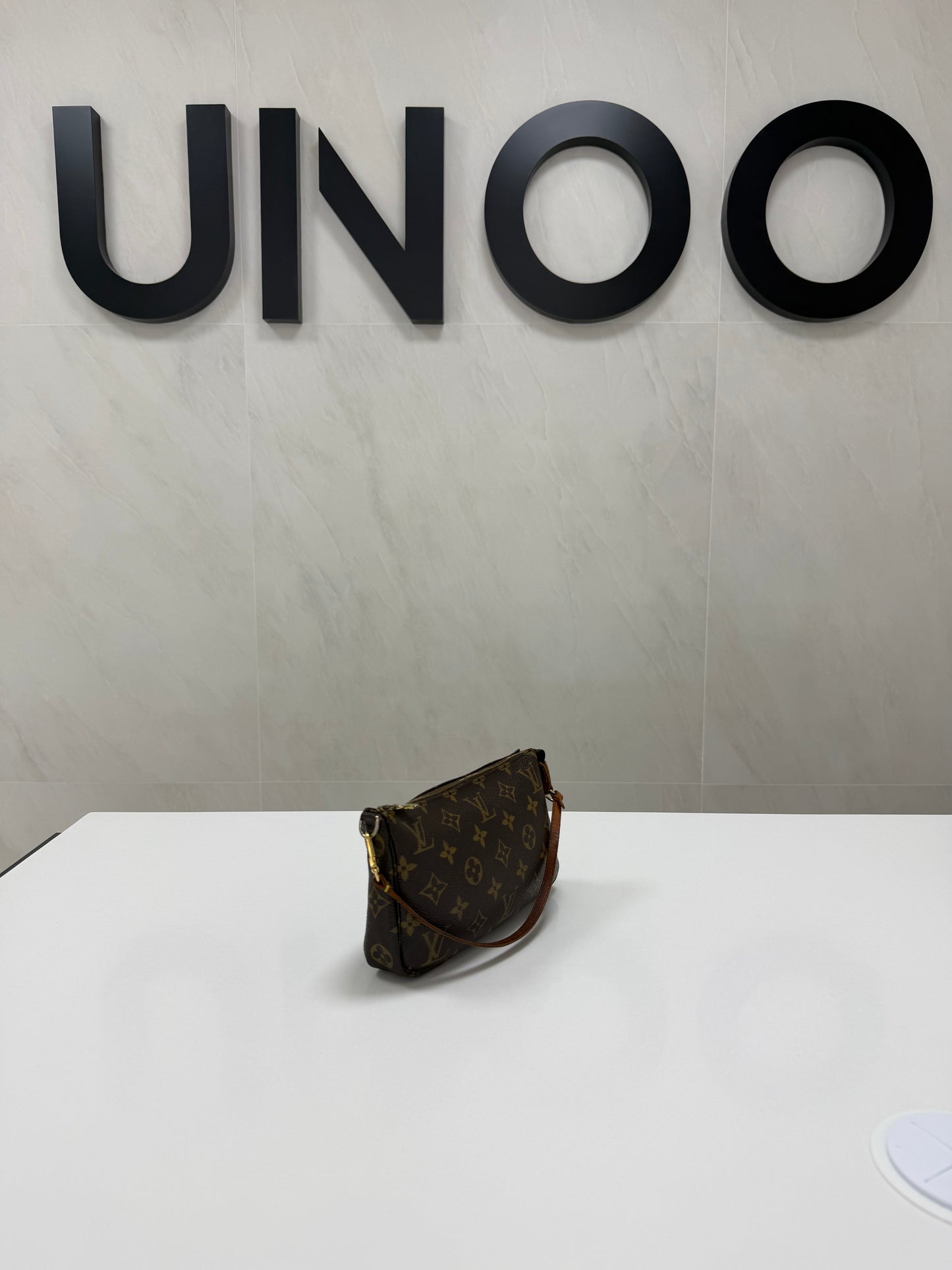 Louis Vuitton Monogram Canvas Pochette Accessories - PRE OWNED