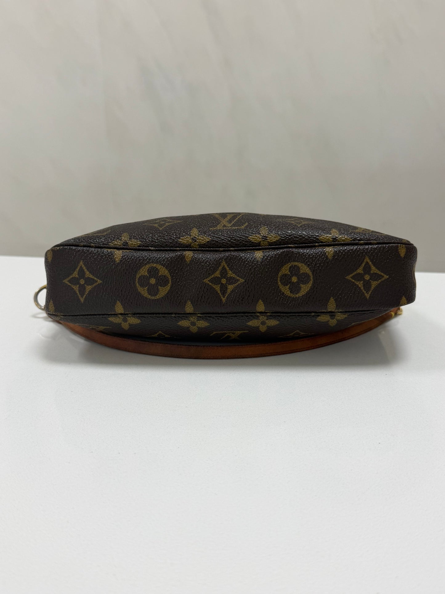 Louis Vuitton Monogram Canvas Pochette Accessories - PRE OWNED