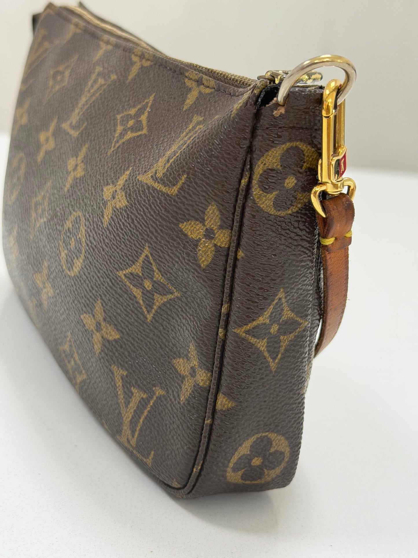 Louis Vuitton Monogram Canvas Pochette Accessories - PRE OWNED