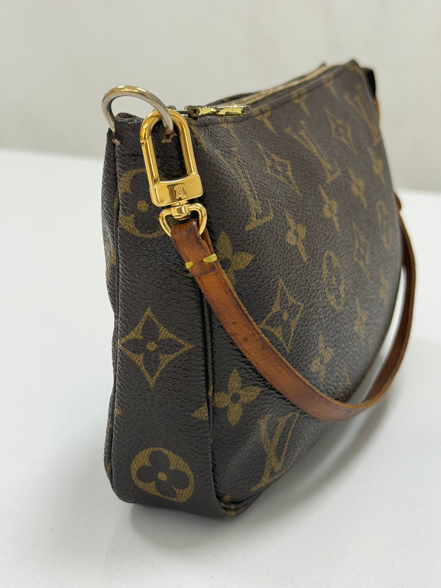 Louis Vuitton Monogram Canvas Pochette Accessories - PRE OWNED