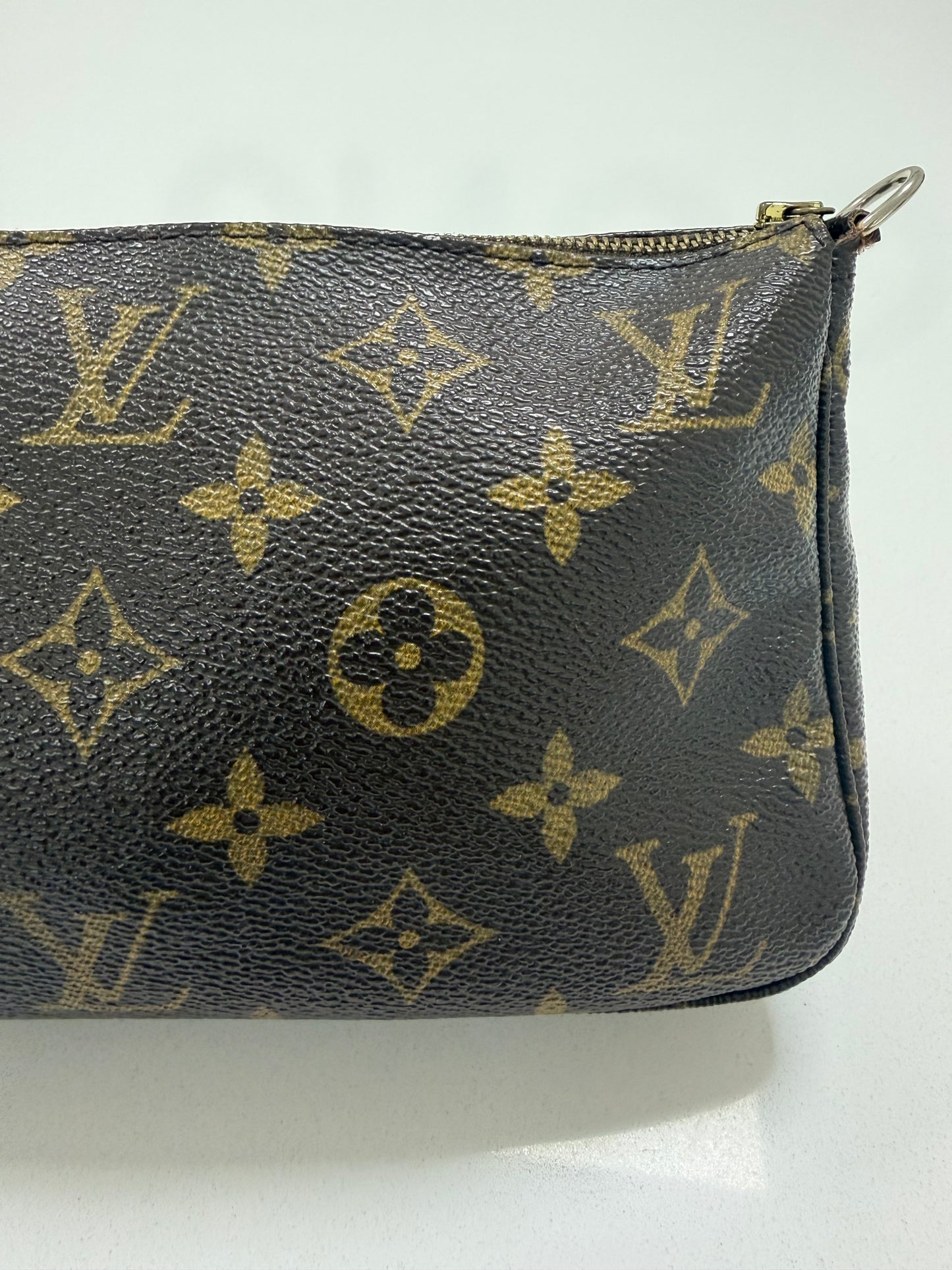 Louis Vuitton Monogram Canvas Pochette Accessories - PRE OWNED