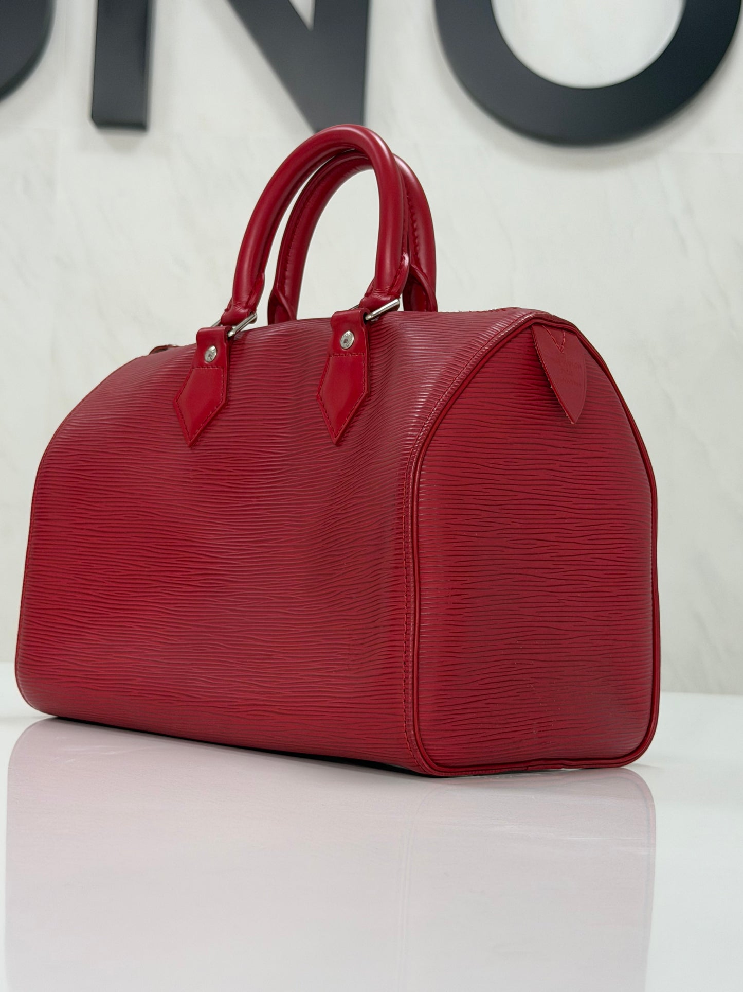 LOUIS VUITTON Epi Speedy 25 Hand Bag Castilian Red M43017 LV Auth 139881