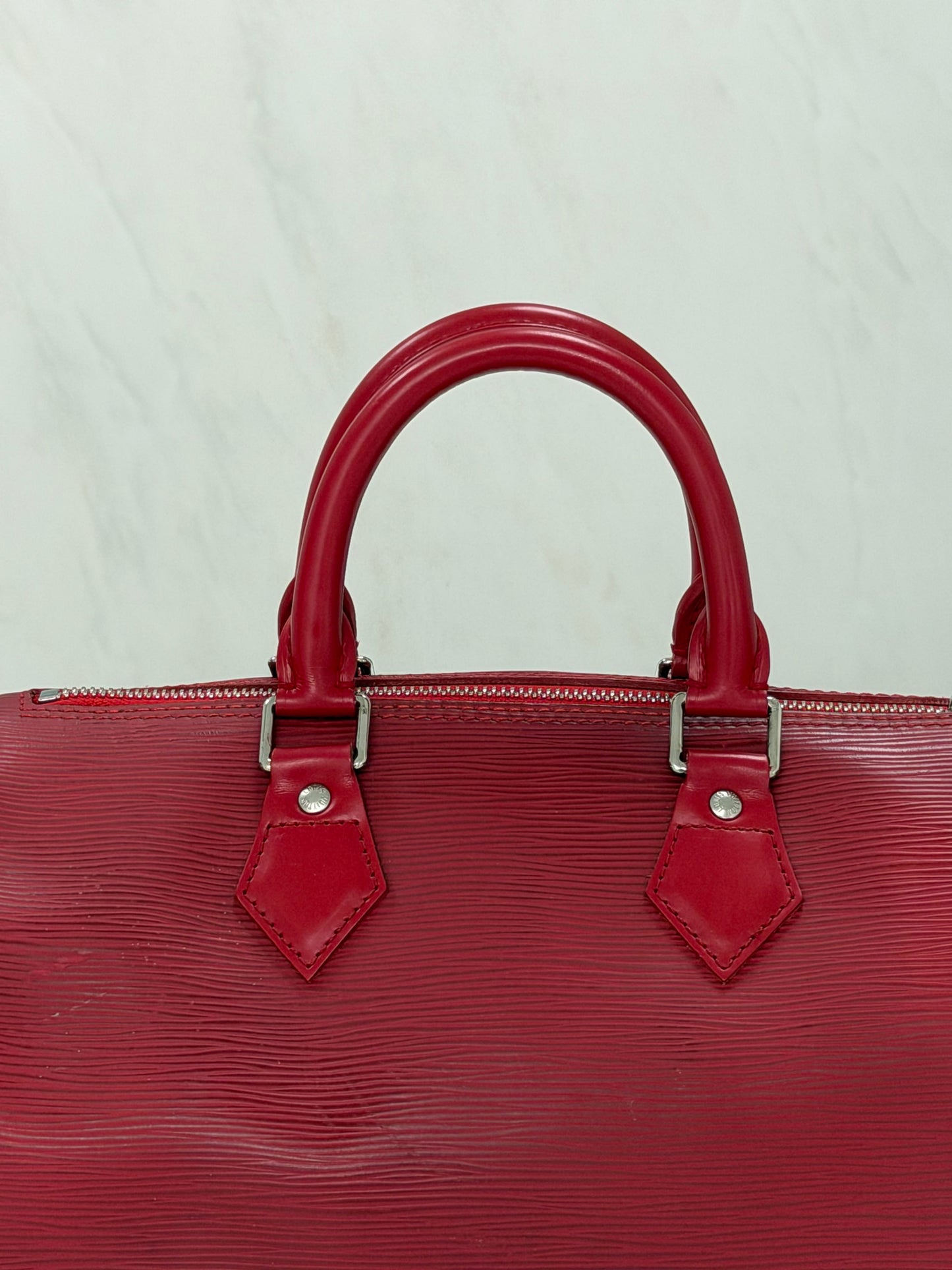 LOUIS VUITTON Epi Speedy 25 Hand Bag Castilian Red M43017 LV Auth 139881