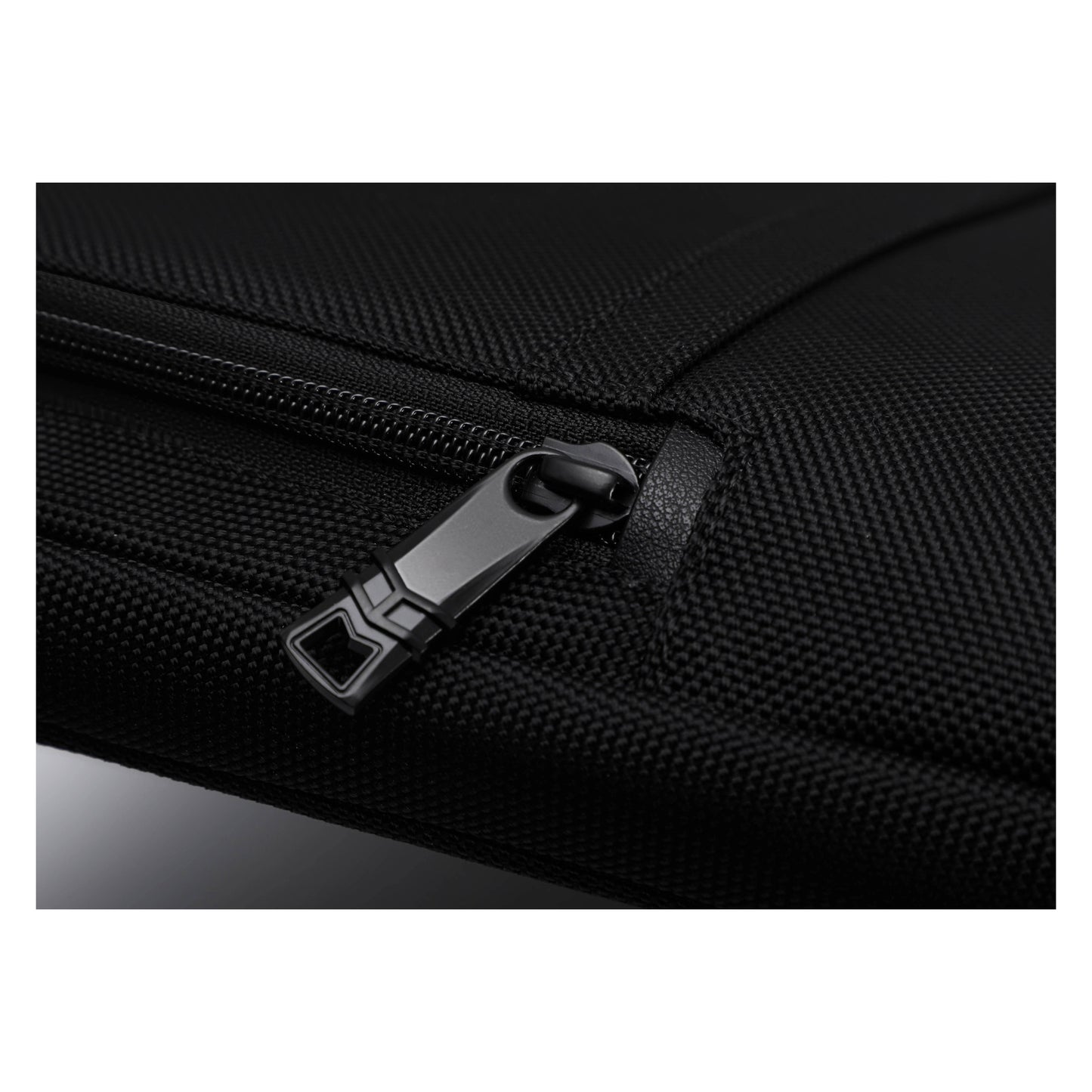 UNOO Matrix Laptop Sleeve – Black
