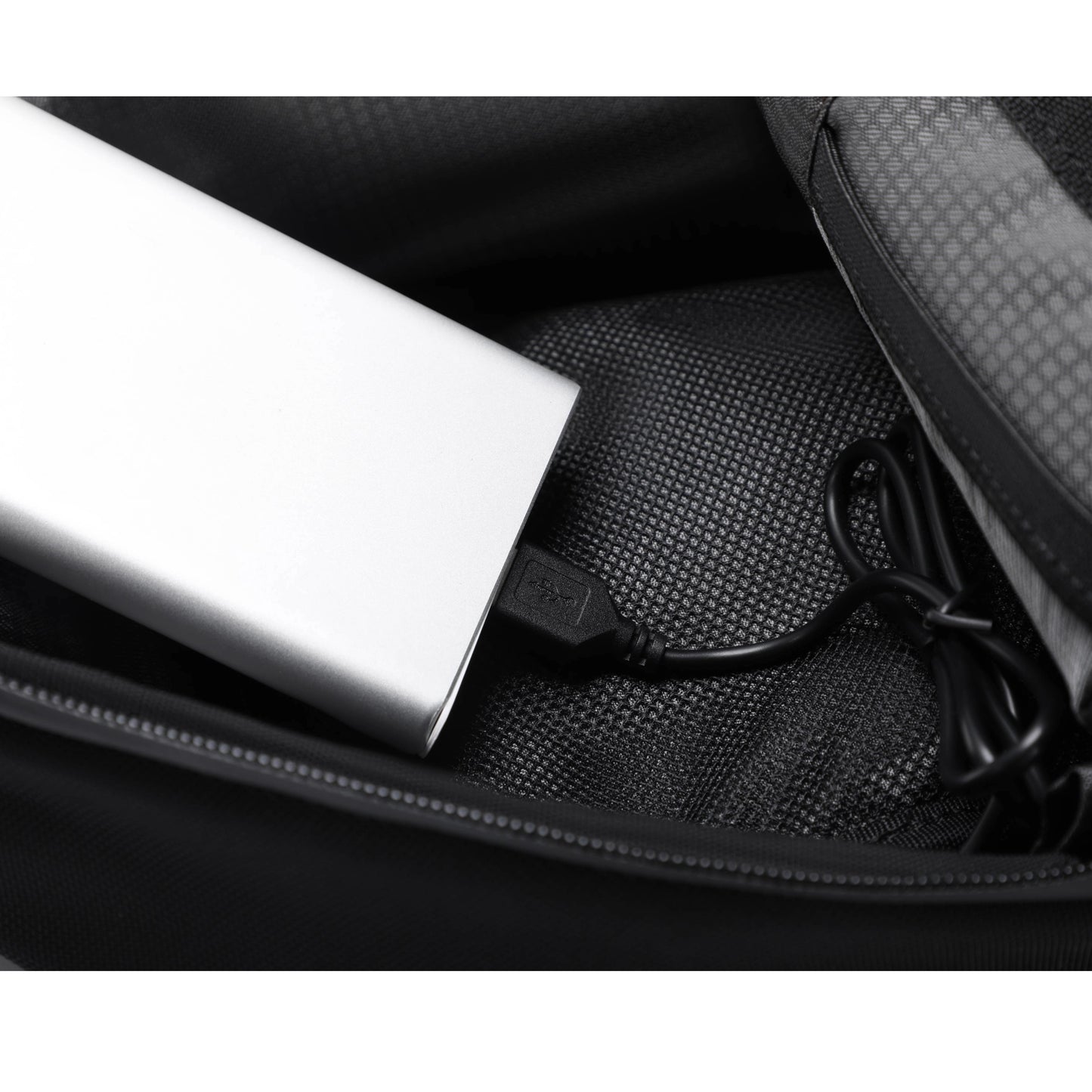 UNOO Sport Downforce Crossbody Sling Bag - Black