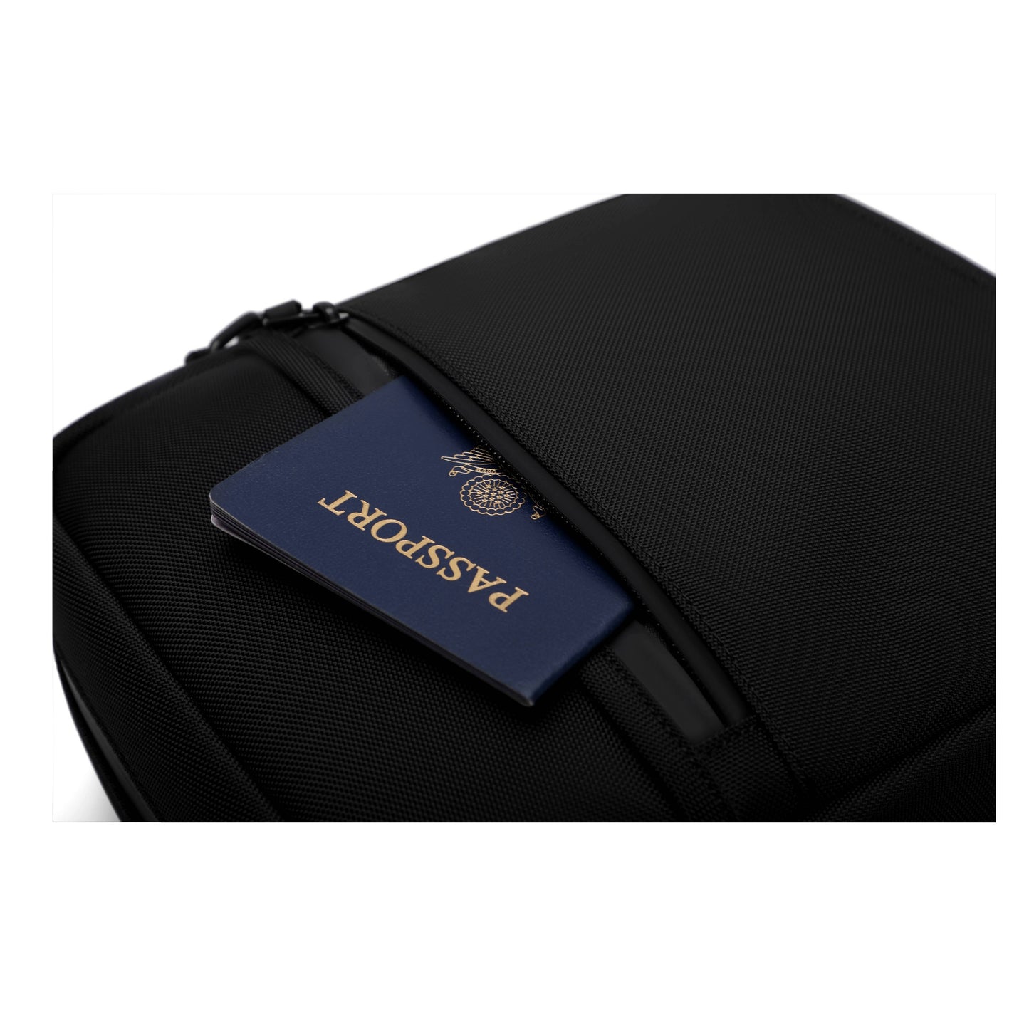 UNOO Stream Crossbody – Black