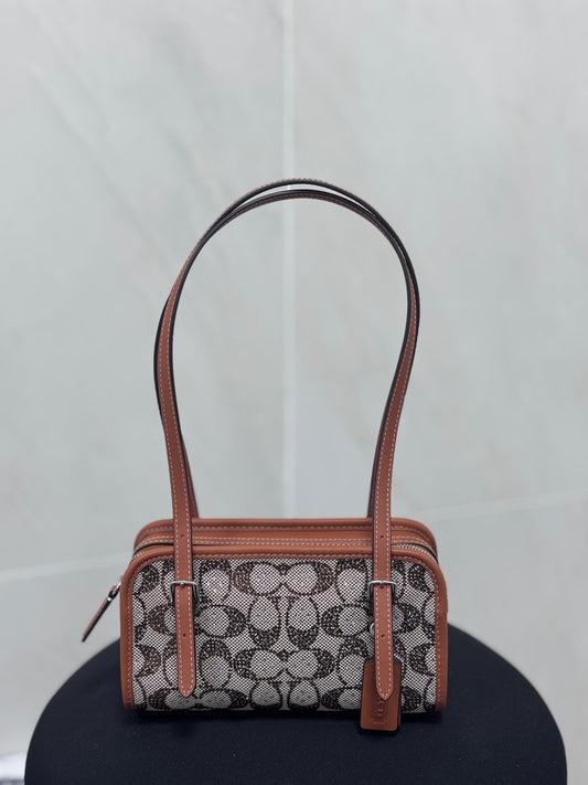 Coach Swing Zip Bag 20 In Crystal Signature Jacquard-Silver/Burnished Amber