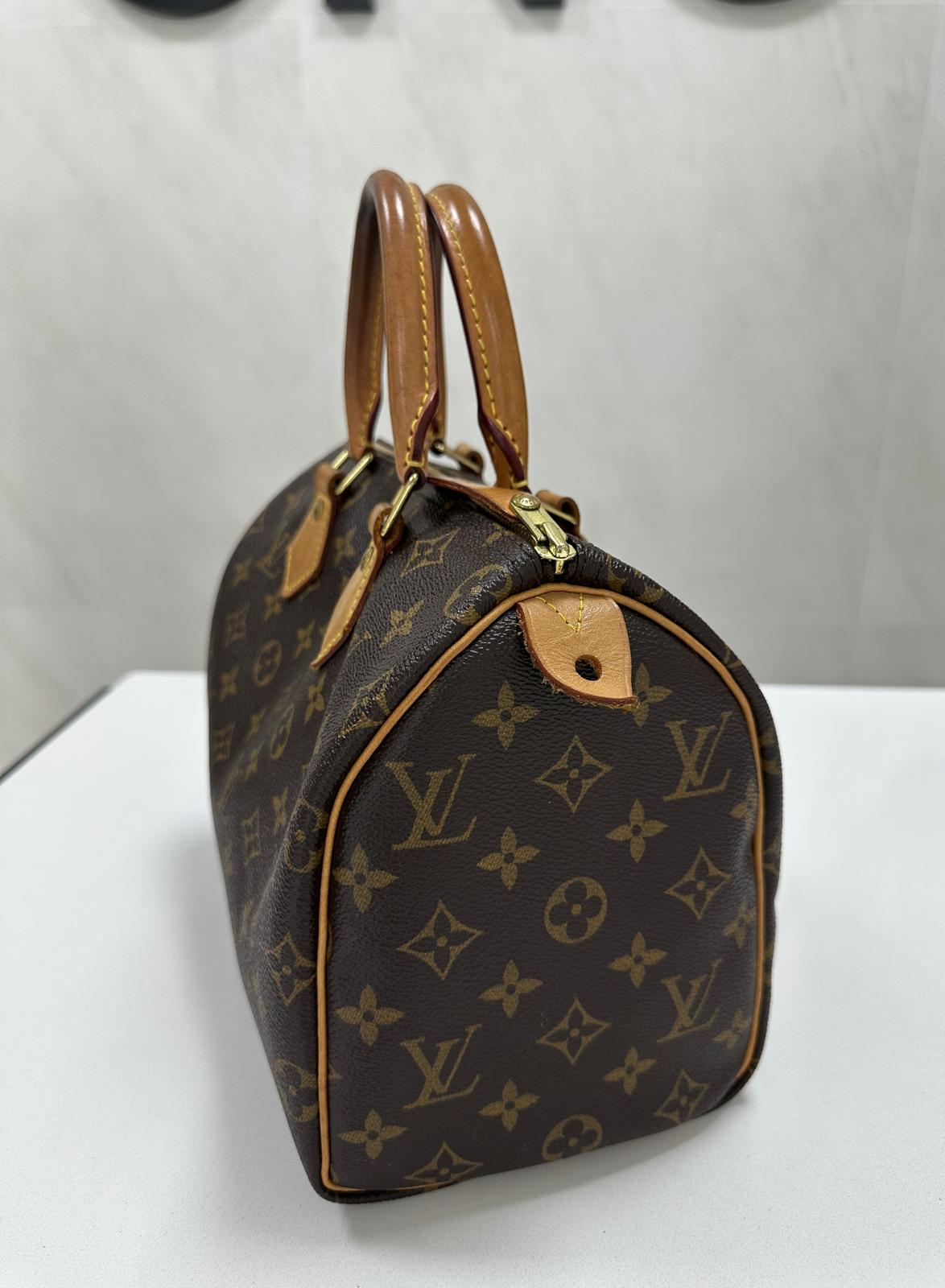 Louis Vuitton Monogram Speedy 25 - PRE OWNED