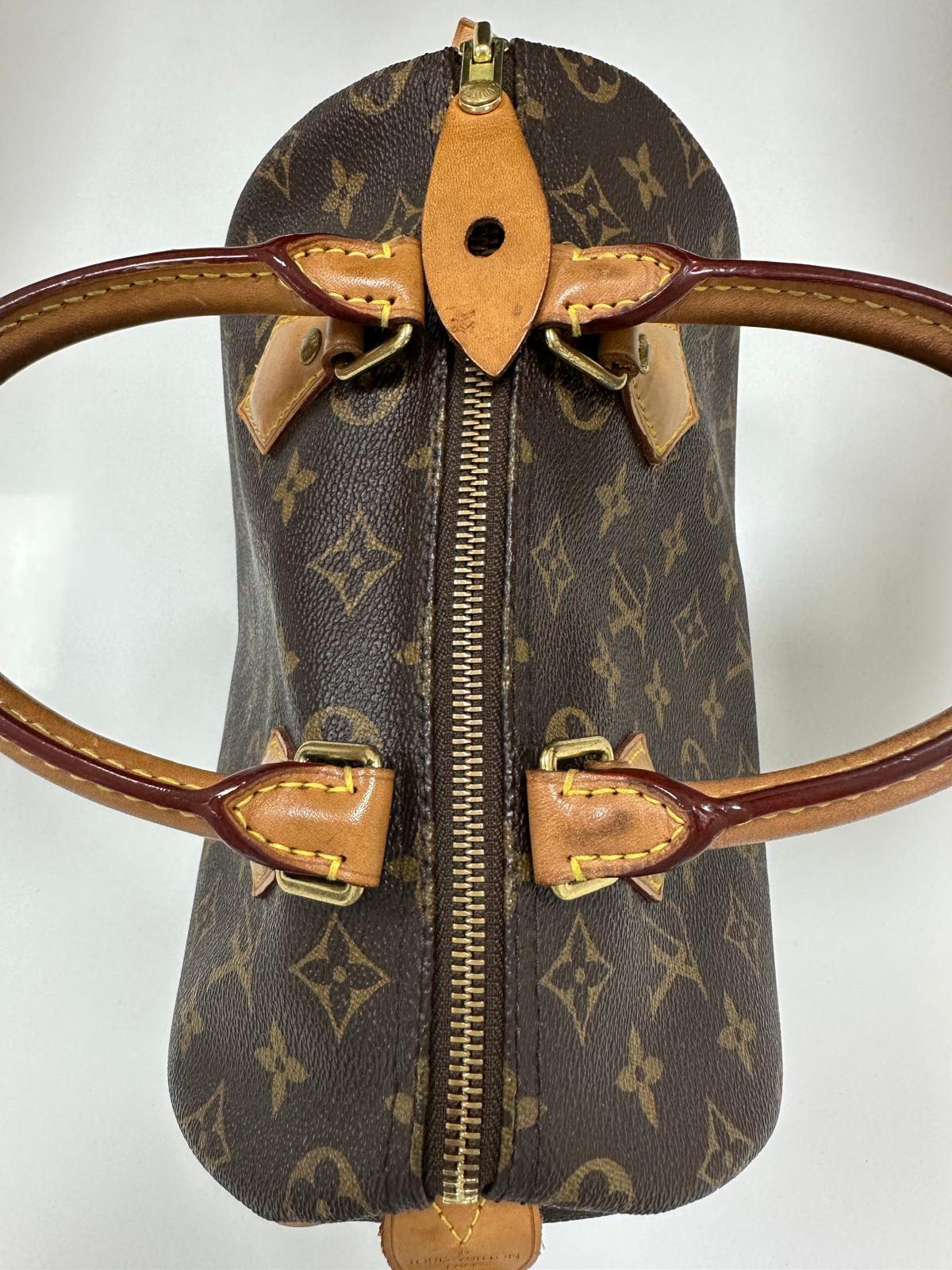 Louis Vuitton Monogram Speedy 25 - PRE OWNED