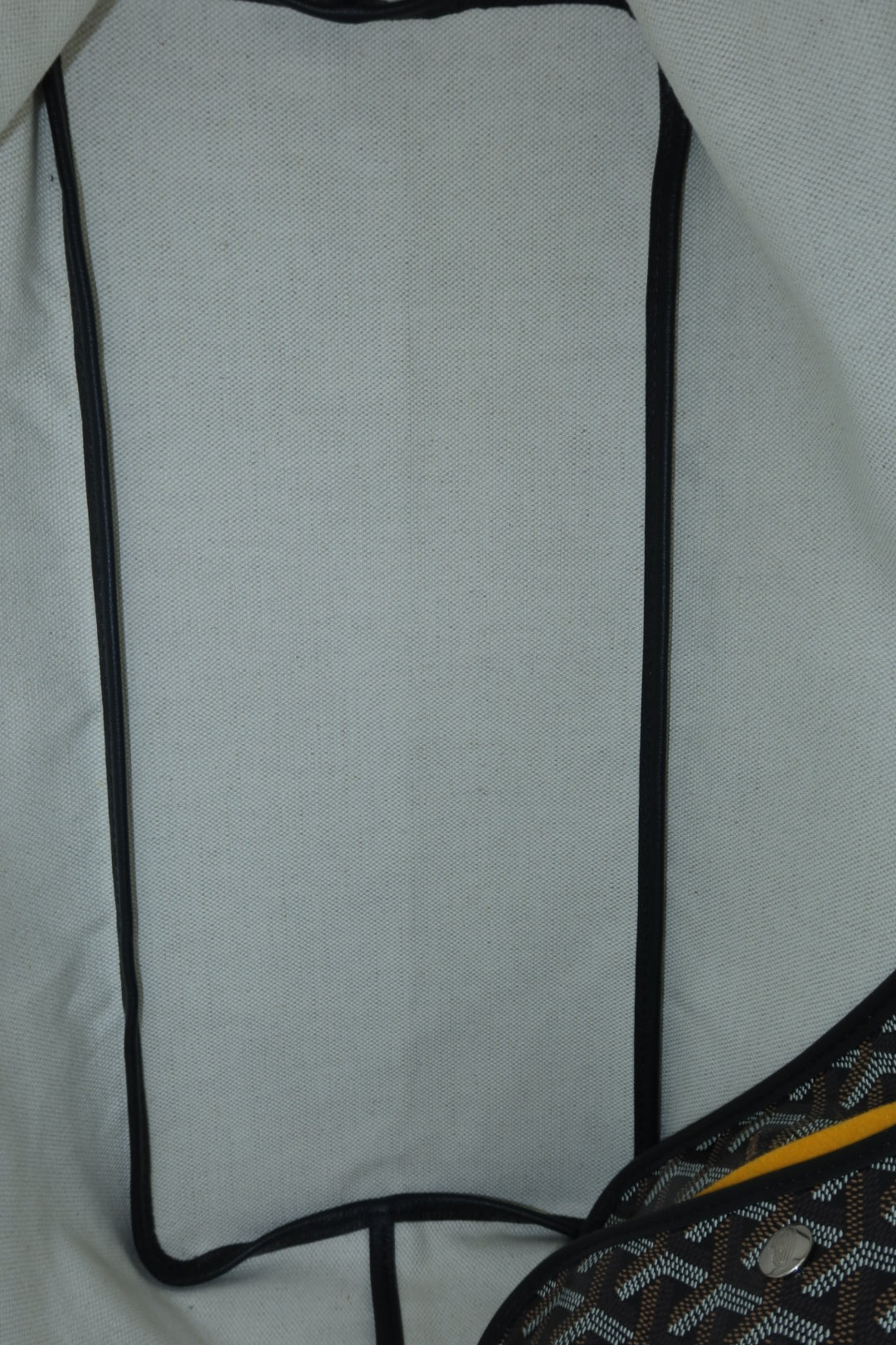 Goyard Black & Brown Hobo Shoulder Bag with Matching Pouch – Excellent Pre-Loved Condition – additional photo 9