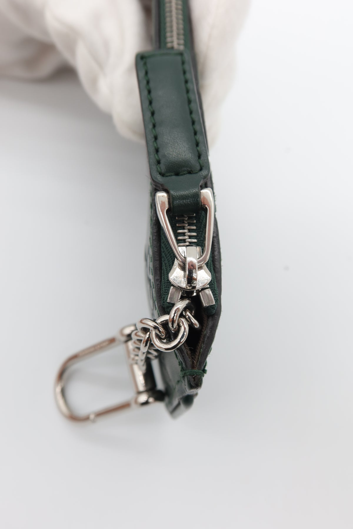 Gucci Signature Green Leather Zip Key Pouch with Chain & Clasp – additional photo 5