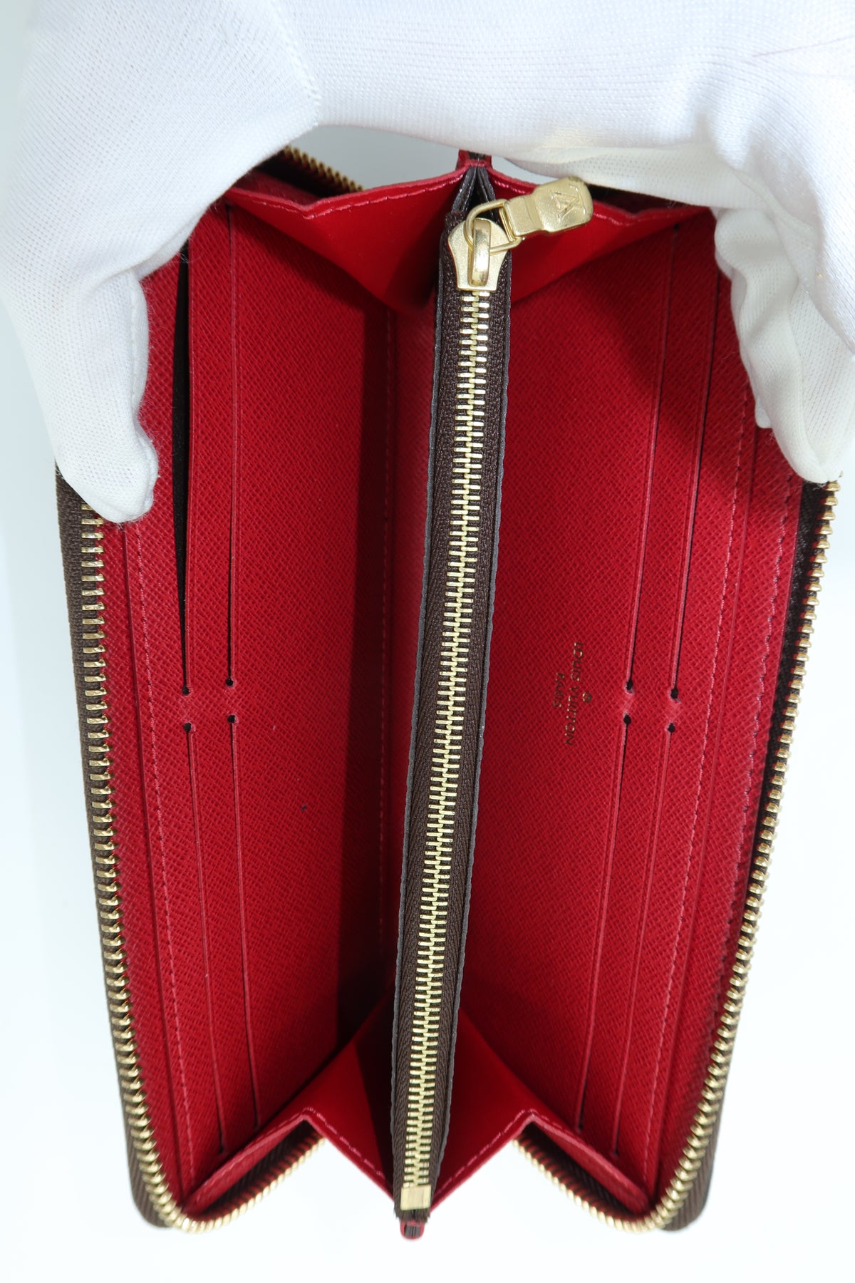 Louis Vuitton Damier Ebene Zip-Around Wallet with Red Leather Pull – additional photo 6