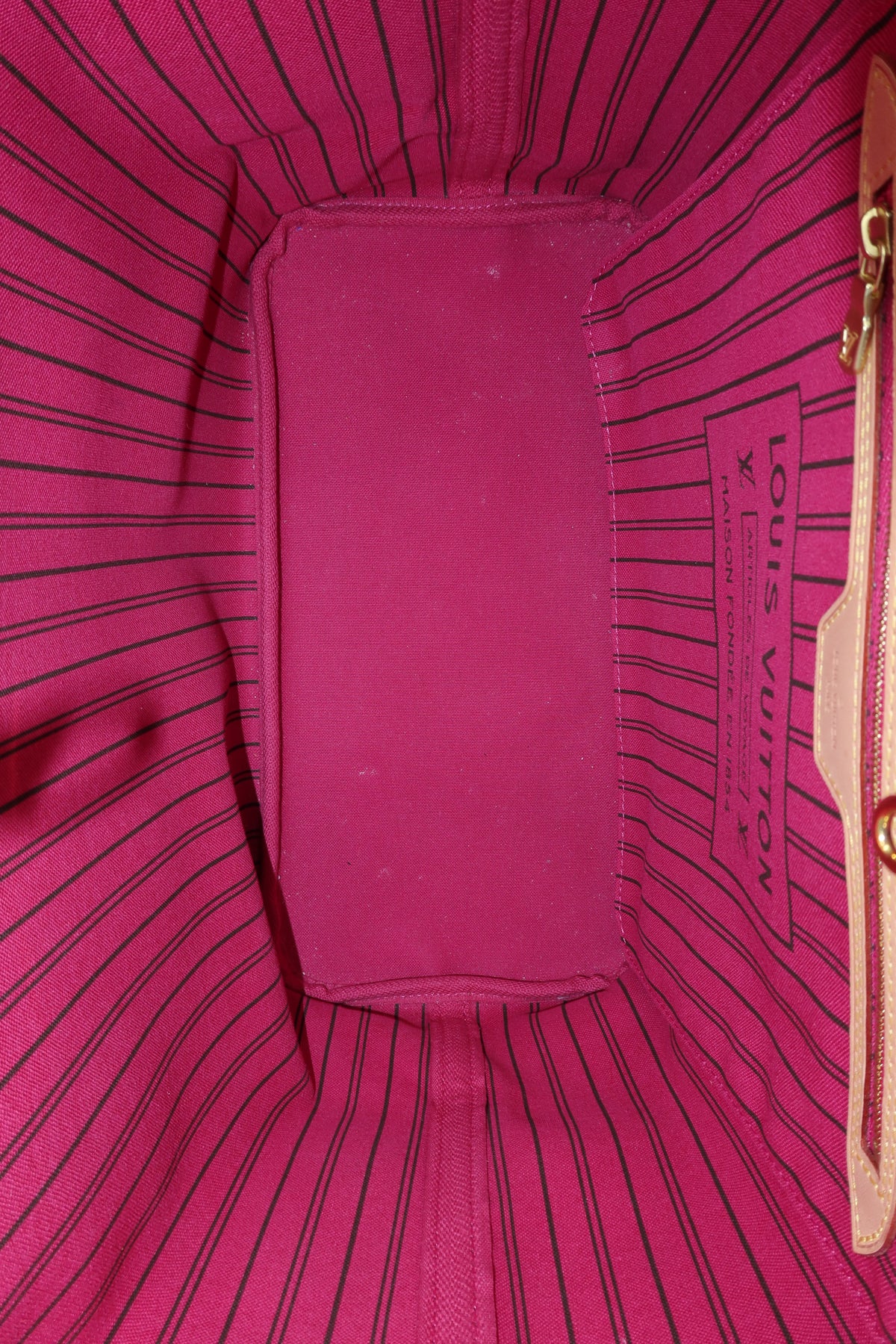 Louis Vuitton Neverfull MM Monogram Tote Bag with Pink Interior – Pre-Loved Good Condition – additional photo 6