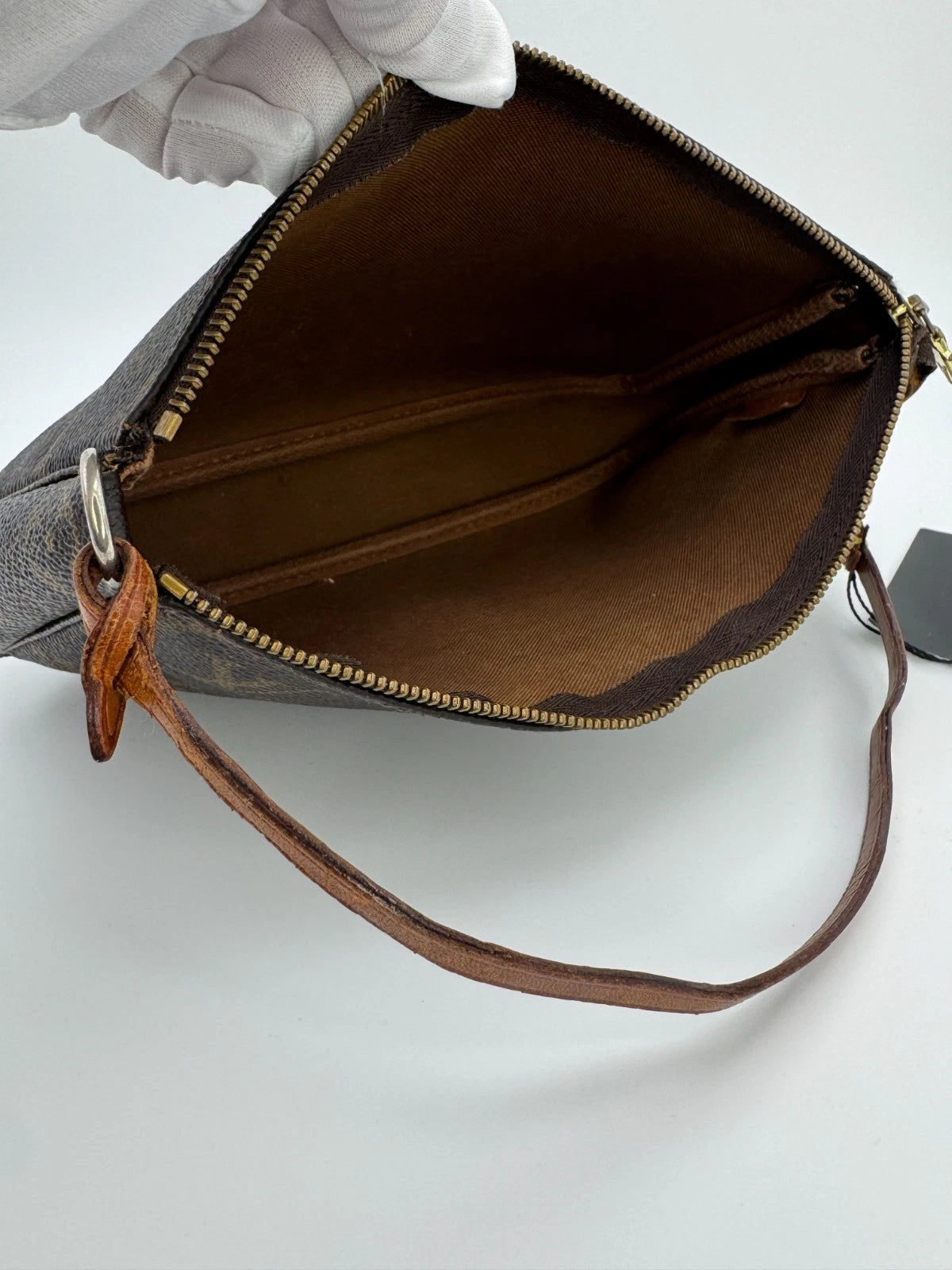 Louis Vuitton Pochette Accessoires Monogram Canvas Clutch Shoulder Bag