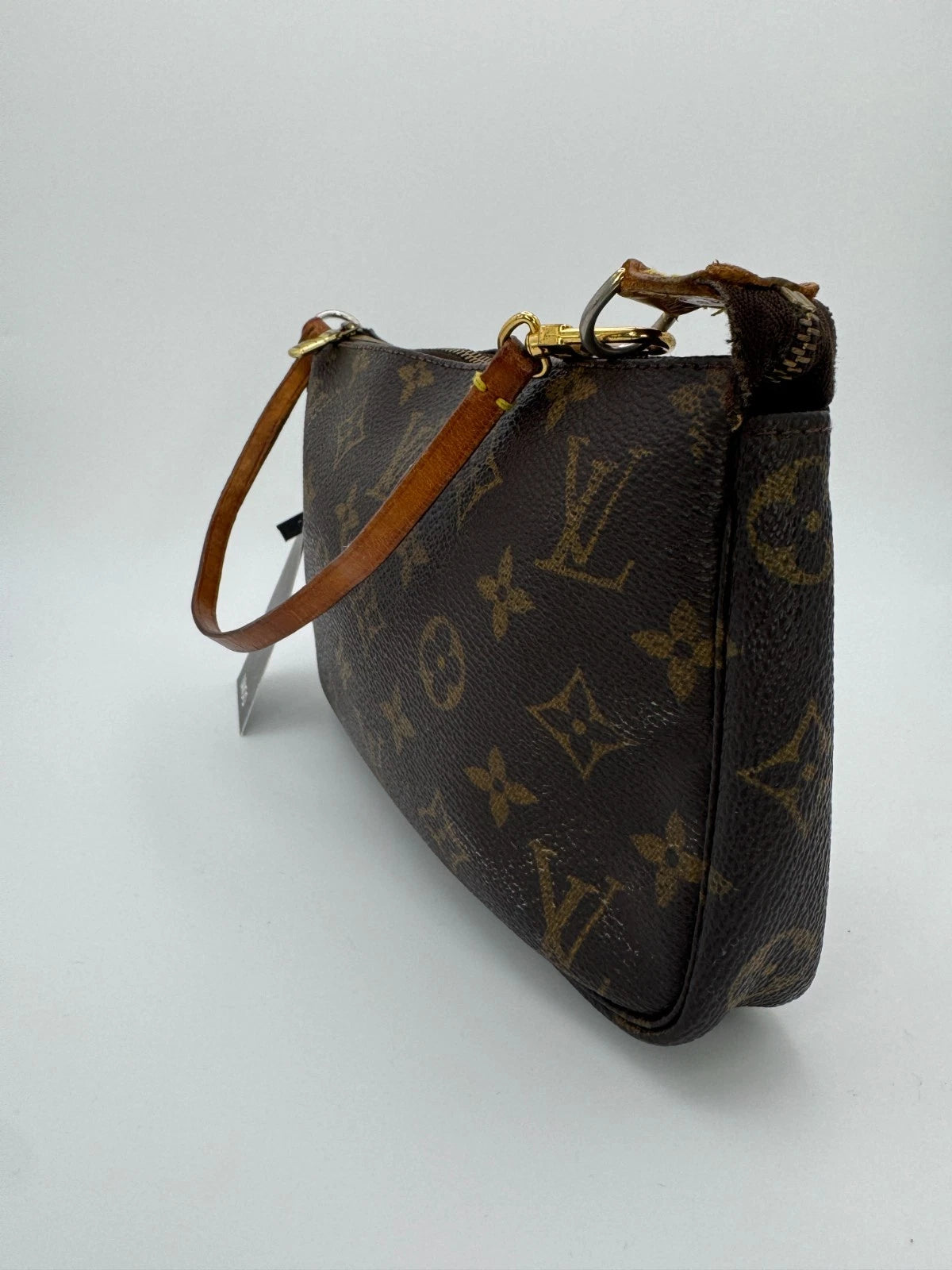 Louis Vuitton Pochette Accessoires Monogram Canvas Clutch Shoulder Bag