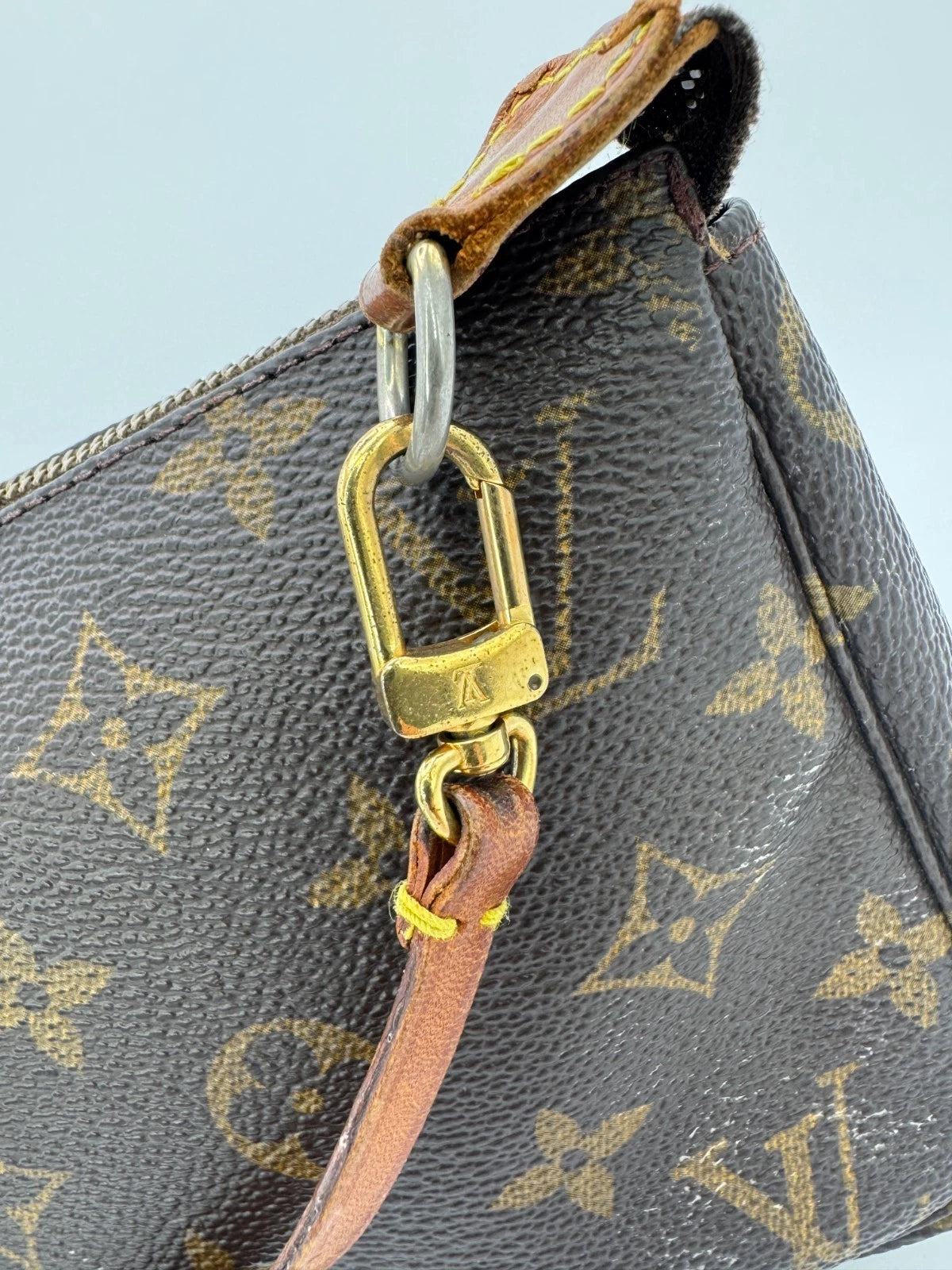 Louis Vuitton Pochette Accessoires Monogram Canvas Clutch Shoulder Bag