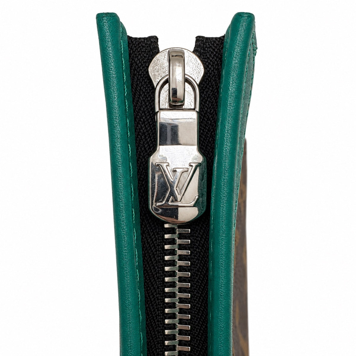 Louis Vuitton Pochette Voyage MM Borneo Green