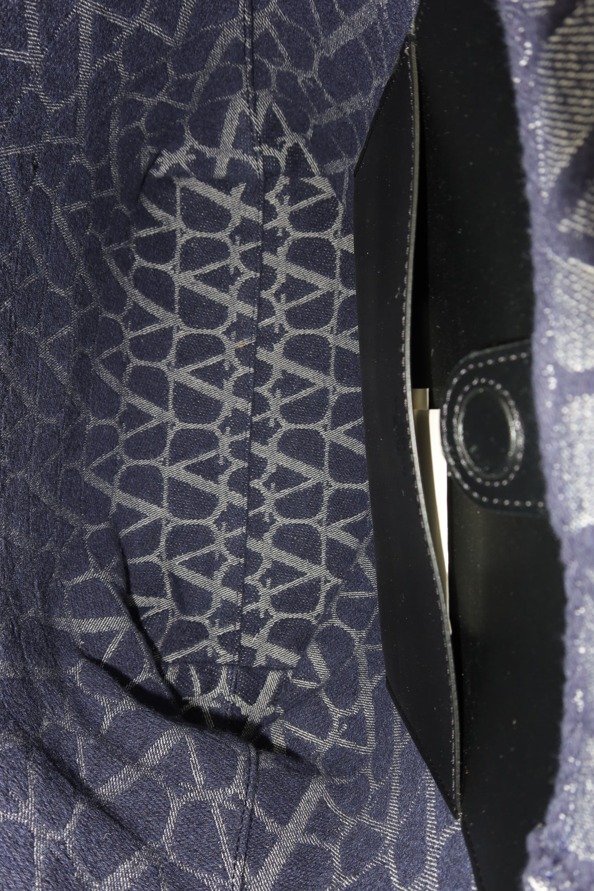 Valentino Garavani VLogo Denim Tote Bag Blue Large Designer Shoulder Bag – additional photo 7